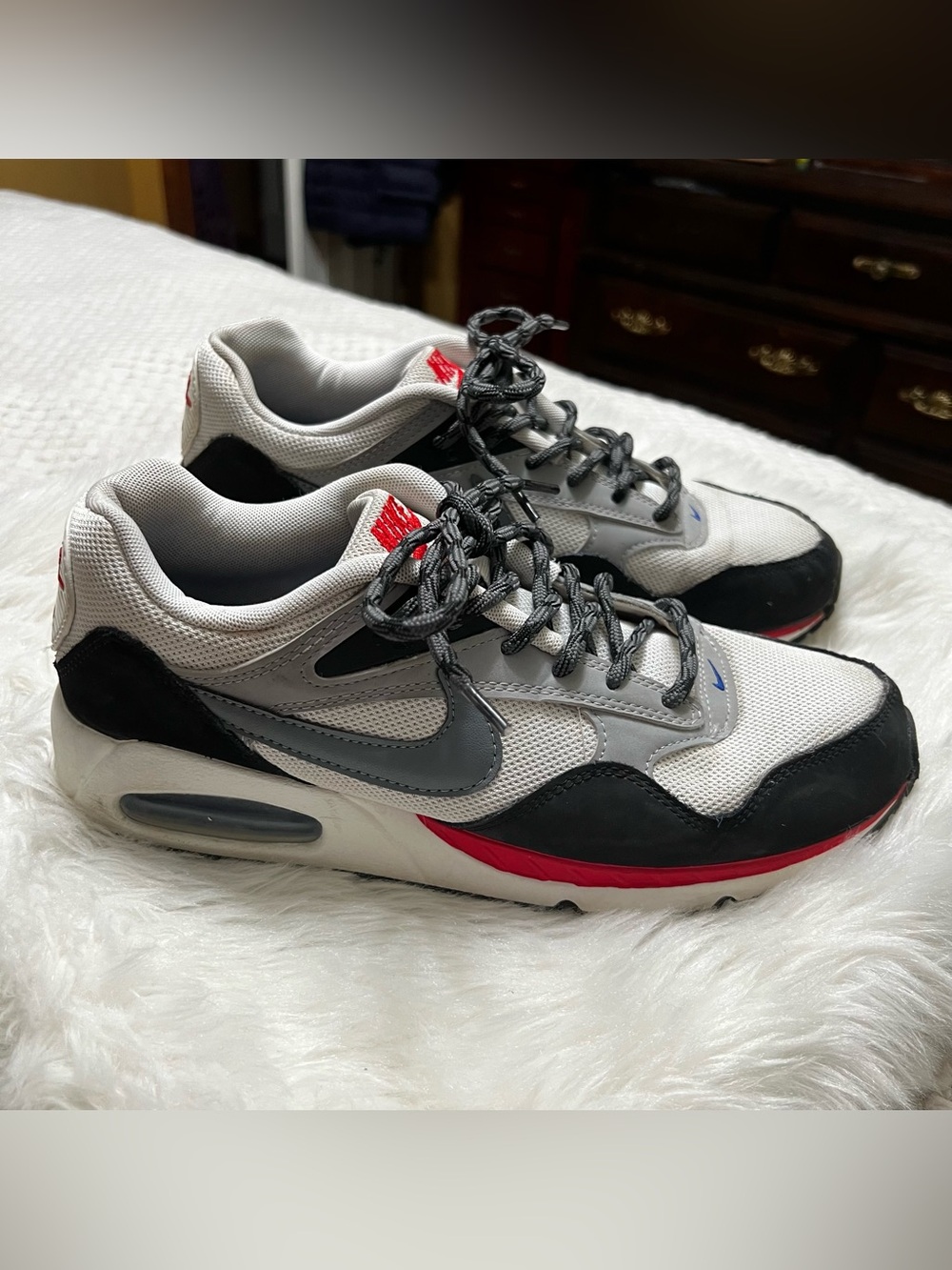 Nike Air Max Correlate Nike Sneakers Shoes Red/Grey/Black Men’s 9 (Women’s 10.5)